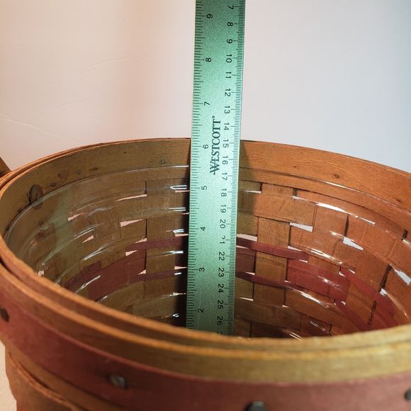 Longaburger Christmas Poinsettia Basket 1988 with plastic insert - Picture 5 of 10